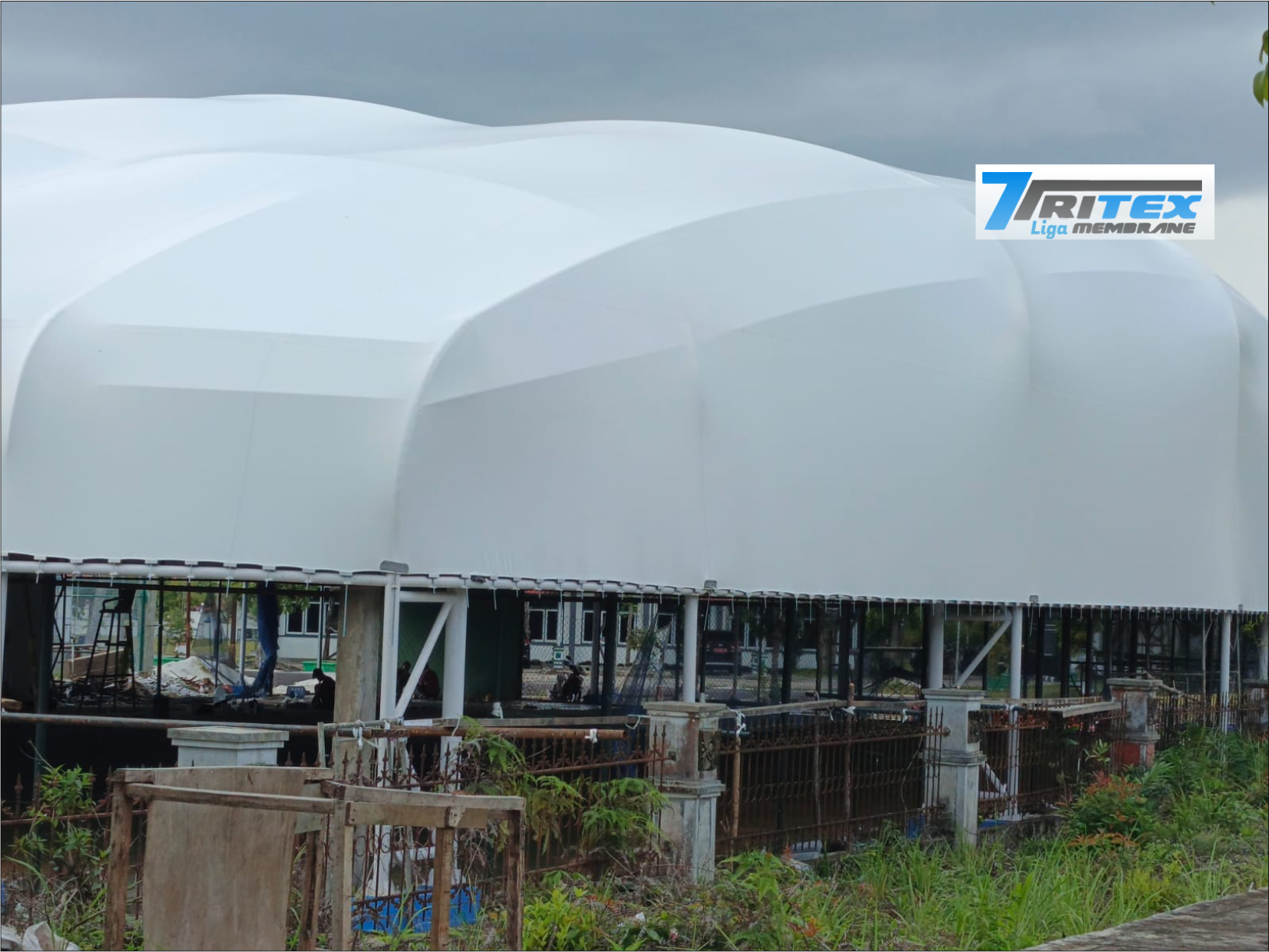 Tenda Membrane lapangan padel