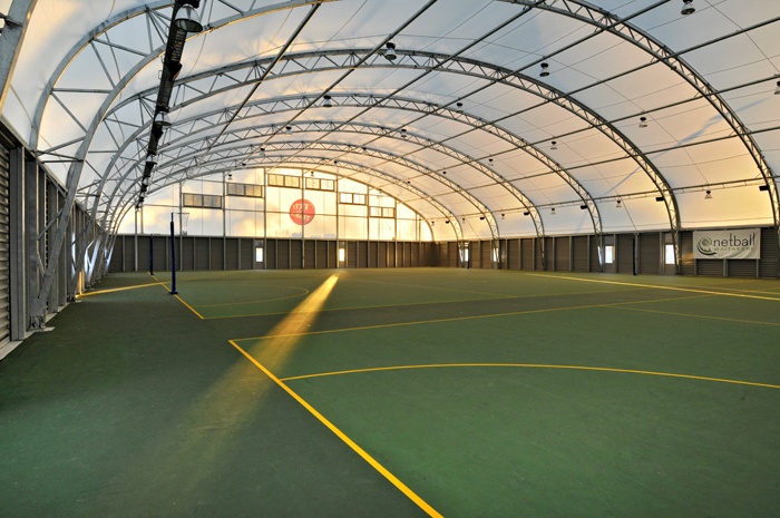tenda membrane lapangan padel Bandung